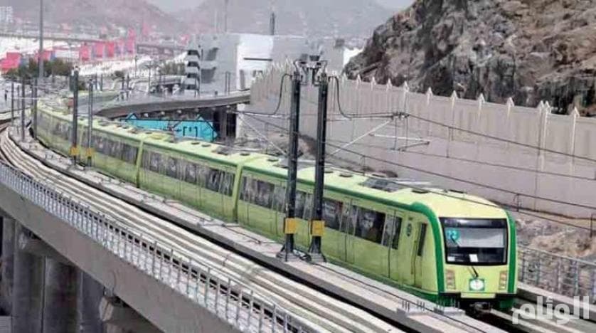 شرايين المشاعر.. قطار ينقل مدنًا بشرية في ساعات بخوارزميات الدقة المتناهية