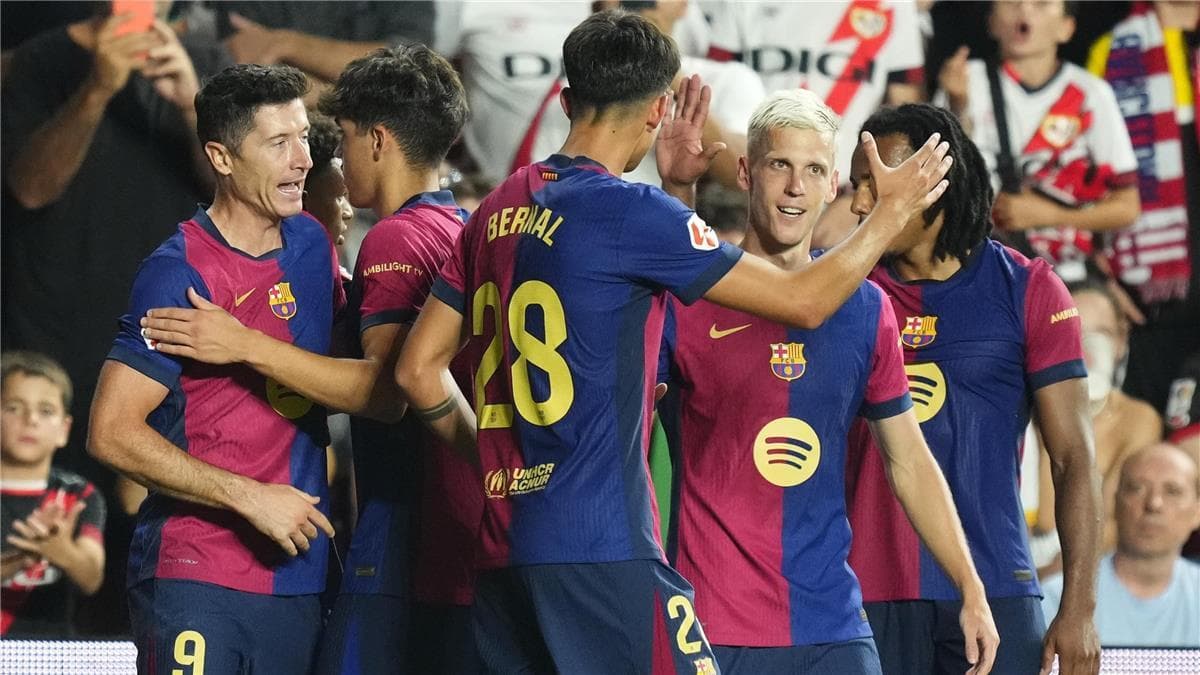 هانز فليك يعلن قائمة برشلونة لمواجهة ريال مدريد