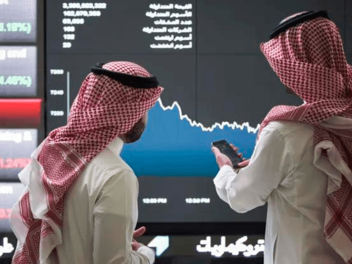 مكاسب جماعية.. آمال التهدئة تنعش البورصات العربية