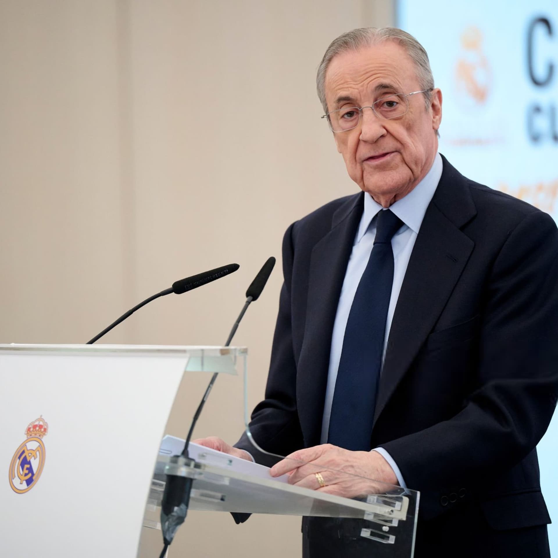 الكشف عن أهم النقاط في اجتماع بيريز رئيس ريال مدريد