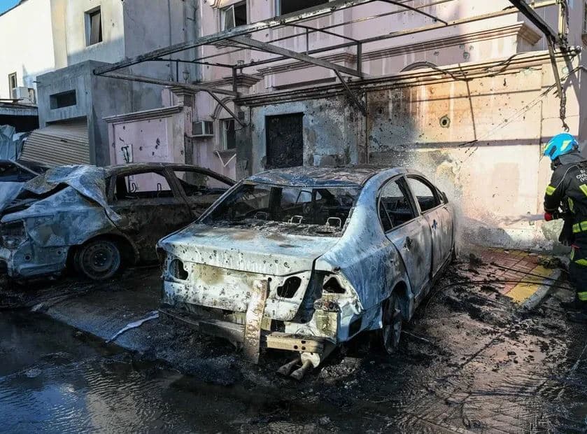 الداخلية البحرينية: إصابة طفلة واحتراق مركبات جراء هجمات إيرانية