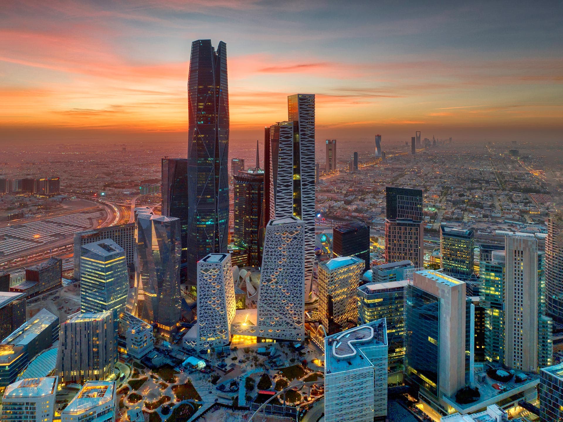 نمو الإيرادات التشغيلية 11.4% في مايو الماضي