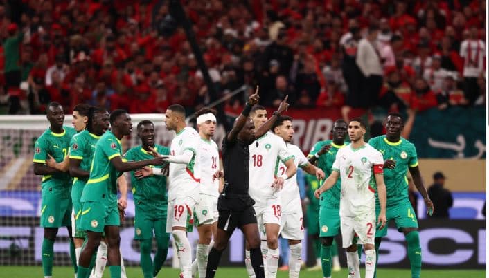 رئيس الاتحاد السنغالي يكشف مفاجأة عن طبيب المنتخب