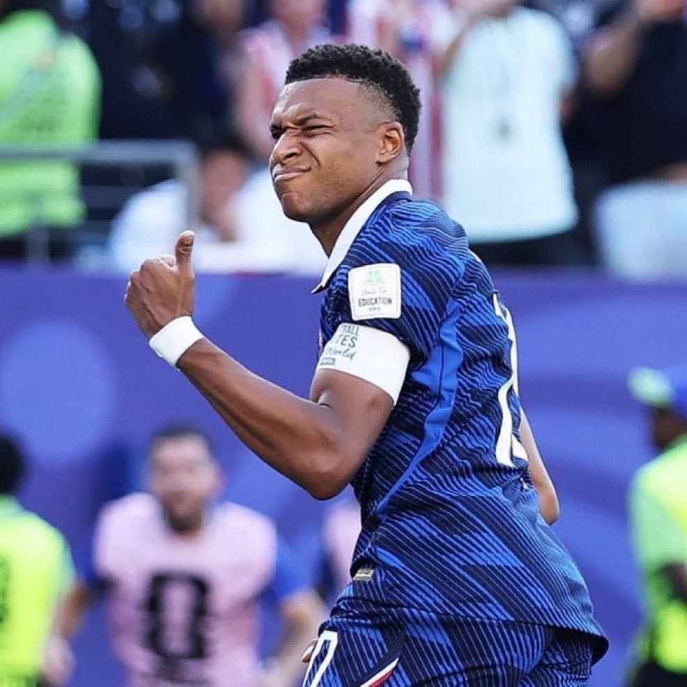 مبابي يفتح النار على منتخب بارغواي