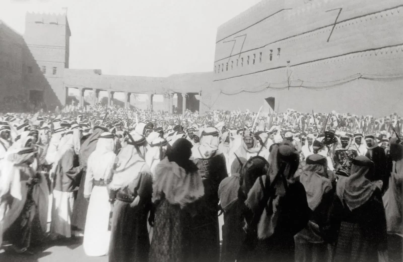 في اليوم الوطني.. كيف تحولت العرضة السعودية إلى ذاكرة حية للتأسيس؟