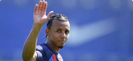 برشلونة يرحب ببيع غول كوندي في الشتاء