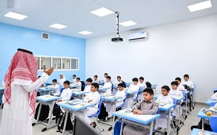 ماجستير المعلمين يفتح بابه الأحد: 6 جامعات و10 تخصصات ومسار وظيفي بعد التخرج